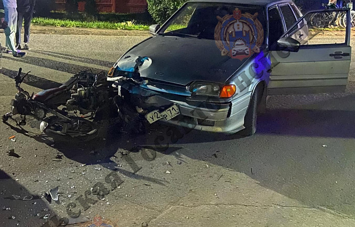 Юного водителя питбайка госпитализировали после ДТП с «ВАЗом» в Белеве