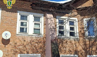 В Донском проводят проверку из-за обрушения кирпичной кладки в доме на улице Октябрьской