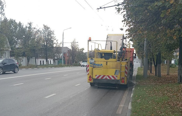 В Туле 2 октября продолжились работы по уборке городских улиц