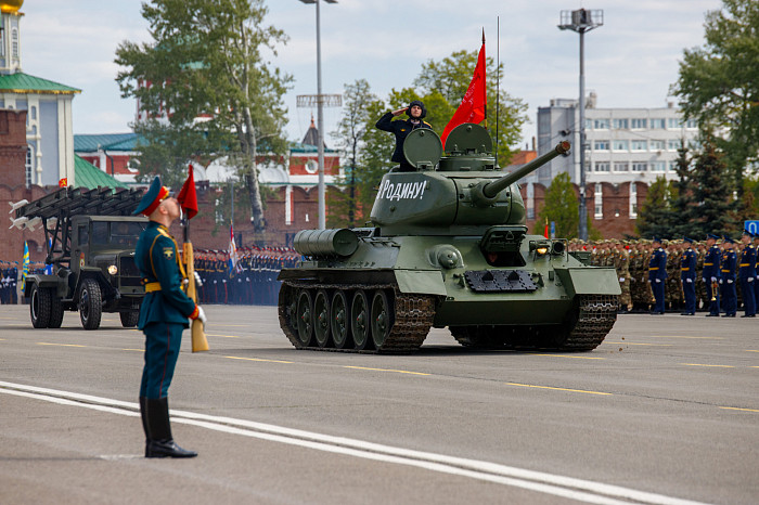 В Туле состоялся военный парад в честь Победы в Великой Отечественной войне