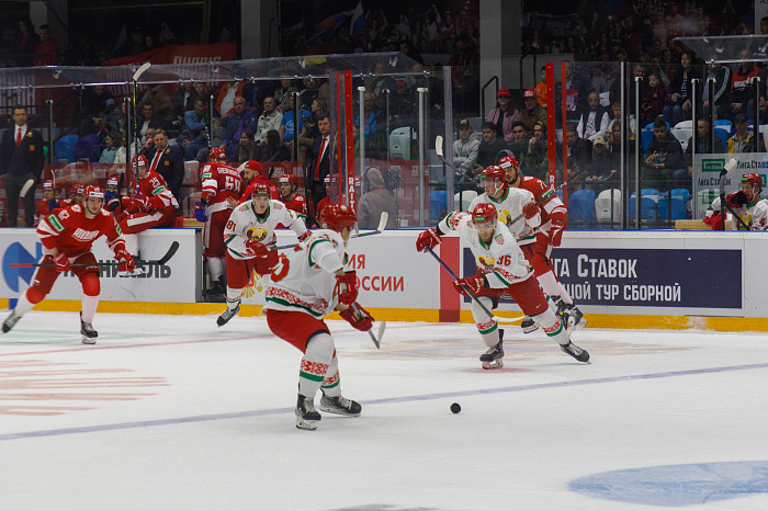 Фоторепортаж: как прошел матч между национальными сборными России и Беларуси