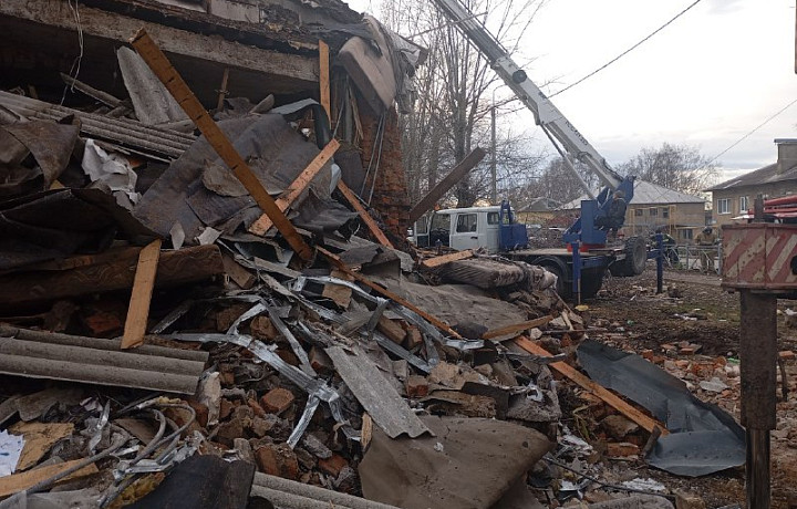 Утром 8 ноября жители дома в Куркино пожаловались на сильный запах газа