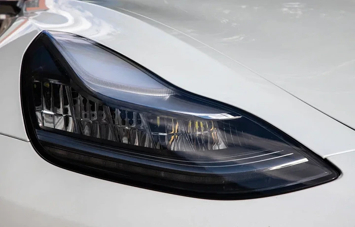 Штраф за пыль от ног, часовое ожидание техника и опасность ДТП: туляки о подводных камнях каршеринга