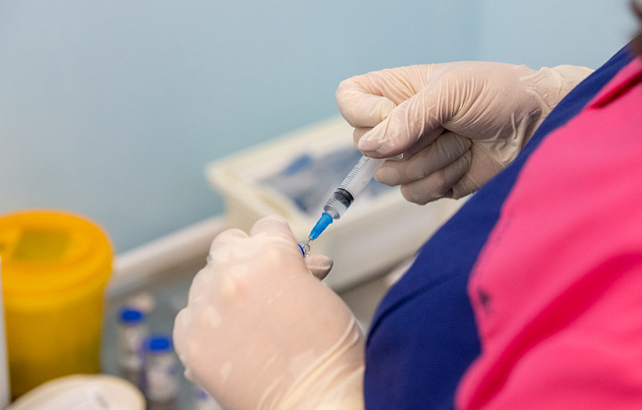 Тульская область получила первую партию детской вакцины от COVID-19: кто и где сможет сделать прививку