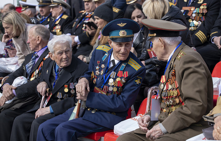 На Милицейской волне в Туле продолжают поздравлять героев Великой Отечественной войны