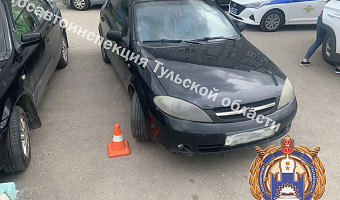 Автоледи на Chevrolet Lacetti сбила мужчину на улице Комсомольской в Ефремове