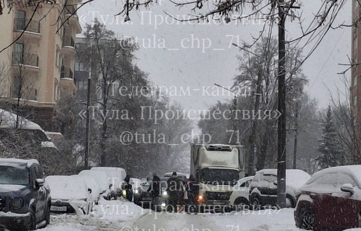 В Туле на улице Свободы произошло ДТП