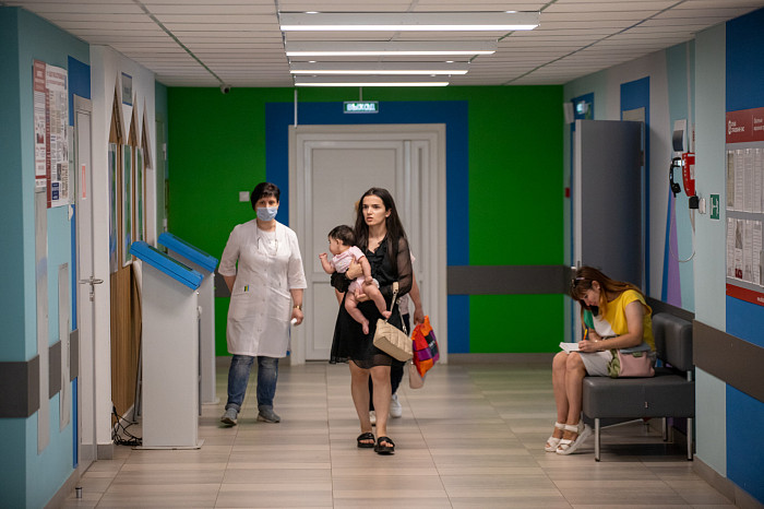 Тульский врач Сорокина заявила о безопасности одновременной вакцинации детей от гриппа и коронавируса