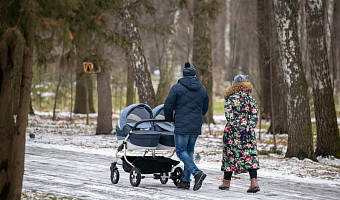 «Работаю до 16:00 и успеваю за детьми»: как тульские предприятия помогают родителям совмещать семью и карьеру