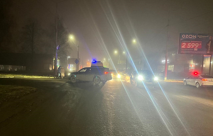 ﻿В Новомосковске иномарка сбила 16-летнего подростка на электровелосипеде