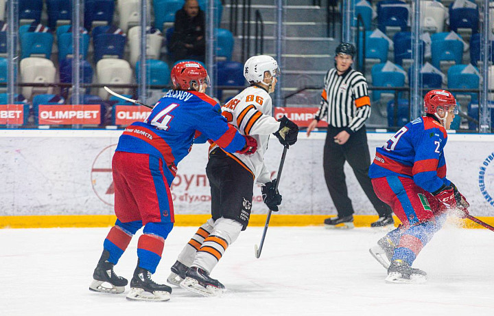 Тульская «Академия Михайлова-Юниор» уступила дома «Амурским Тиграм»