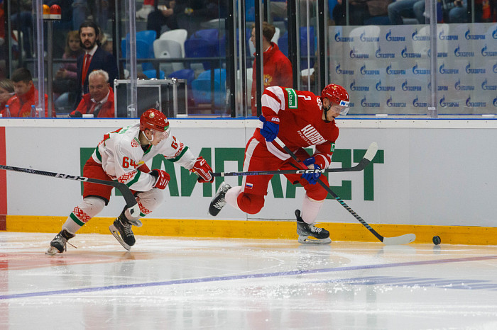 Фоторепортаж: как прошел матч между национальными сборными России и Беларуси