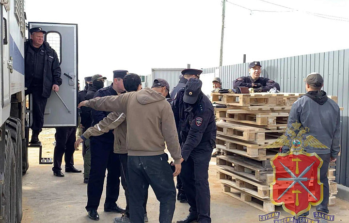 На стройплощадках Тулы выявили 36 нарушений миграционного законодательства