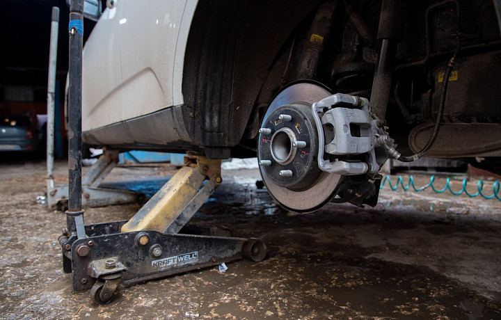 В Минтрансе рассказали, когда пора переобувать авто: сколько это стоит в Туле сейчас