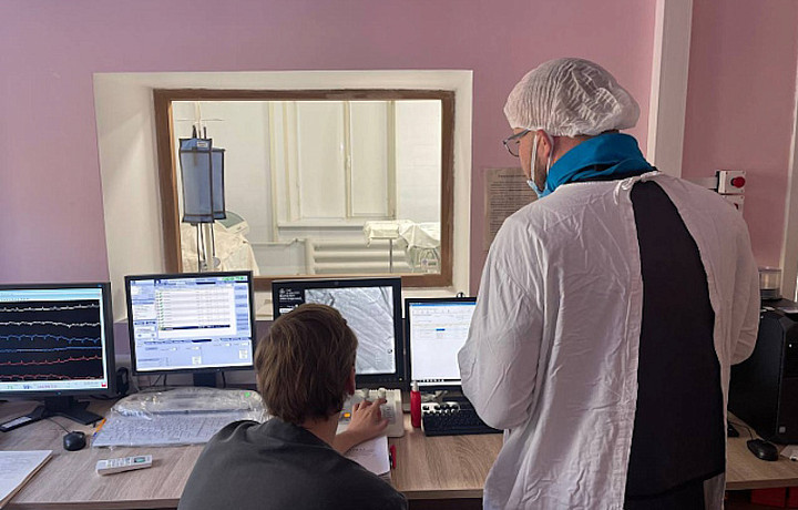 Медики спасли туляка с сильным носовым кровотечением