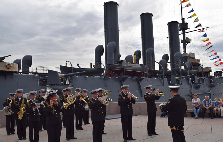 Врагу не сдаётся наш гордый Варяг: тест о самых знаменитых кораблях Российского флота в истории