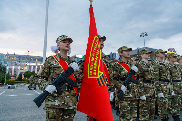 Первая репетиция Парада Победы прошла на площади Ленина в Туле