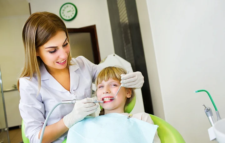 В Туле более 150 человек бесплатно обследовали полость рта в торговом центре «Гостиный двор»