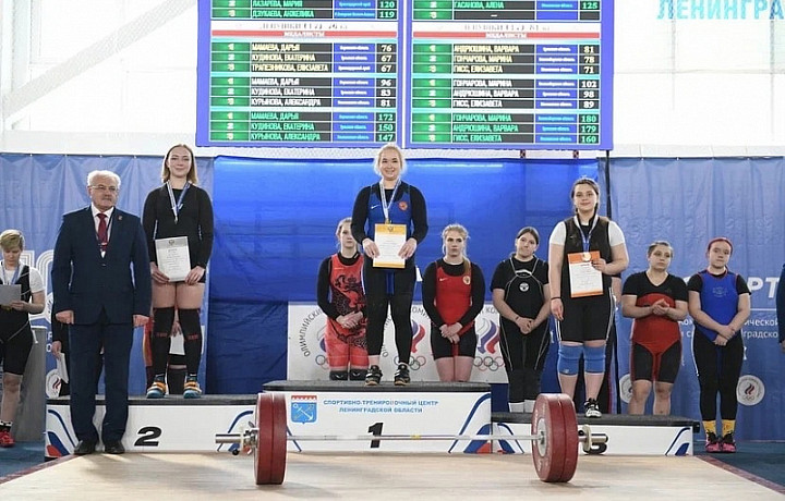 Тулячка завоевала серебряную медаль на первенстве России по тяжелой атлетике