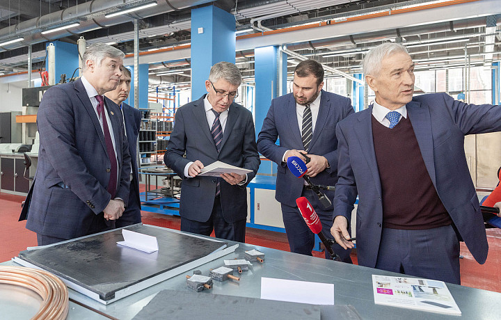 Дмитрий Миляев – тульским ученым: Без вашей помощи прогресс был бы невозможен