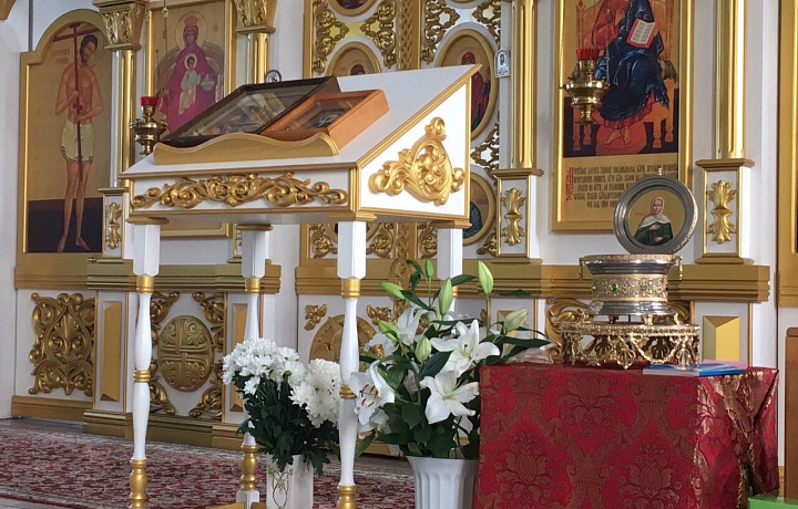 В храм в Ясногорске Тульской области привезли мощи святой Матроны Московской