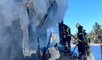 Семь пожаров потушили тульские спасатели в последний день января, есть погибший
