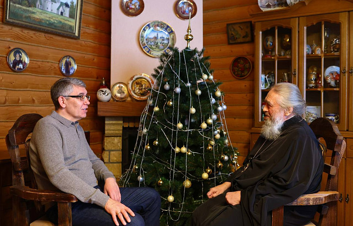 Губернатор Тульской области поздравил митрополита Алексия с Рождеством