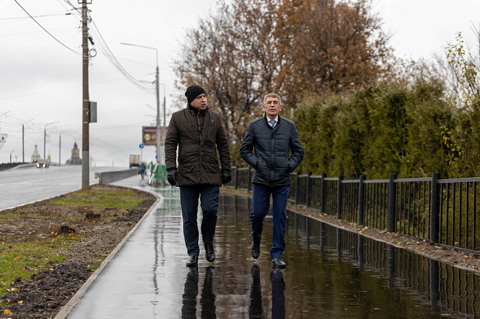 Губернатор Алексей Дюмин проинспектировал реконструкцию Демидовской плотины в Туле