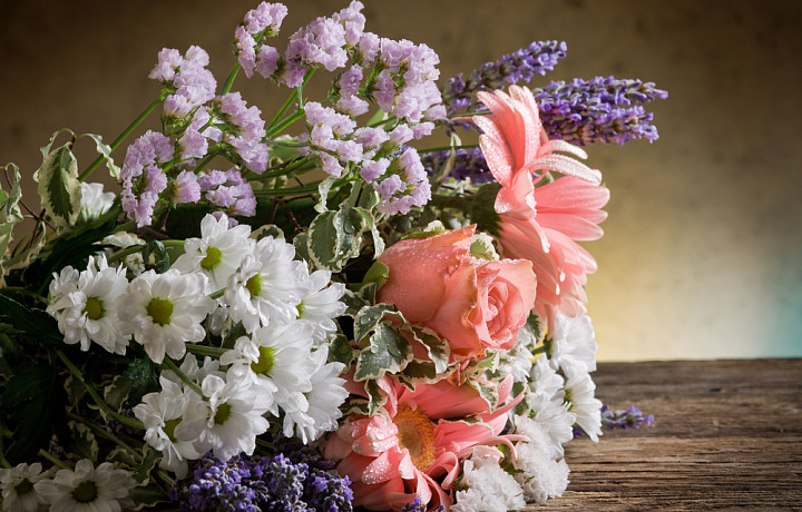 Эксперты предупреждают о мошеннических схемах перед 8 марта