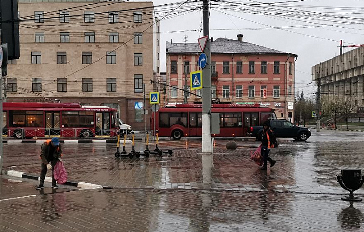 За минувшие сутки в Туле вывезли 123 кубометра смета