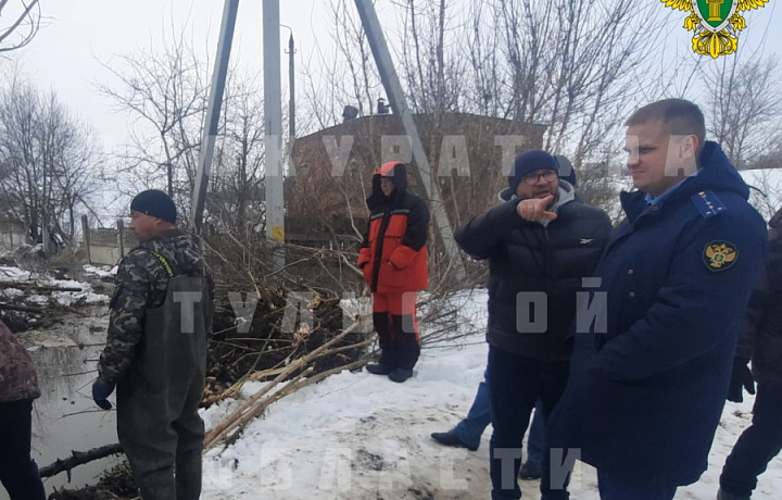 В Плавске снова проверяют жалобы горожан на прорыв канализации