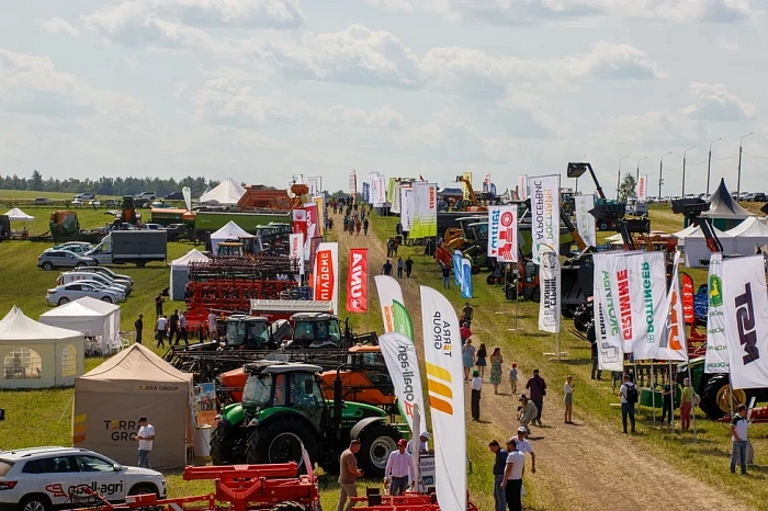 Аргентинцы, сладости и многокилометровая выставка: как проходит «День поля» в Тульской области