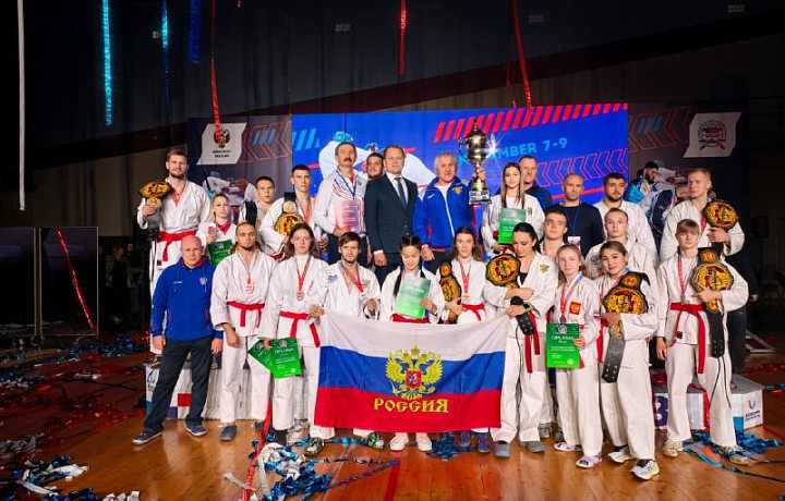 Тульские спортсмены завоевали медали на соревнованиях по рукопашному бою в Рязани