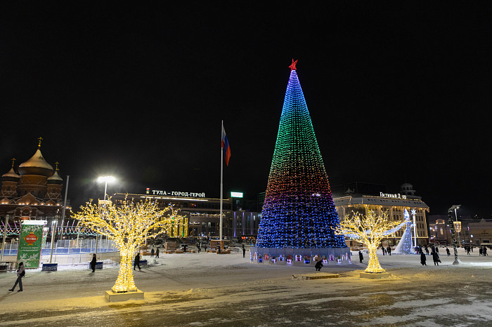 В Туле открылся Губернский каток: фоторепортаж