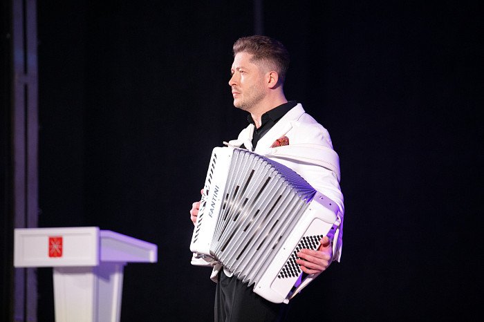 Звезды в Туле: открытие фестиваля военного кино – как это было