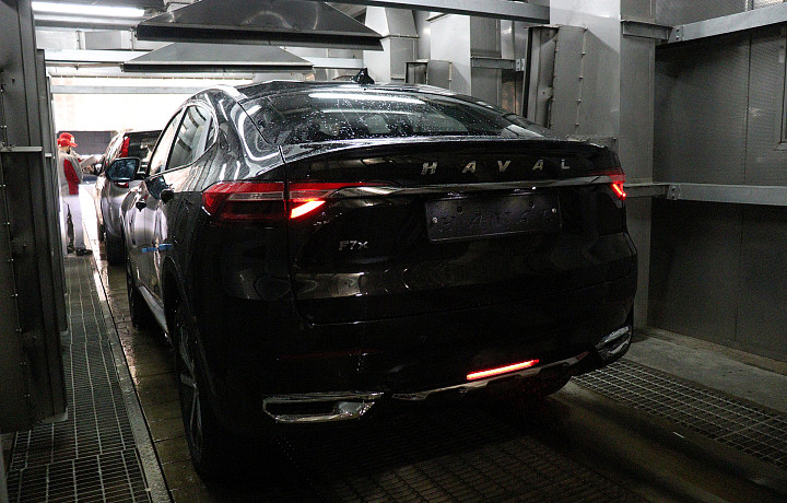 Юрист Бударагин напомнил водителям китайских машин о штрафе за самодельный фаркоп