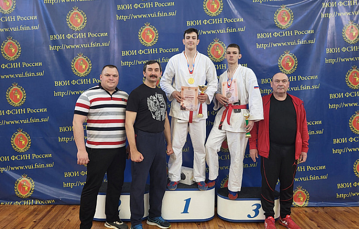 Тульские спортсмены завоевали медали Всероссийских соревнований по рукопашному бою