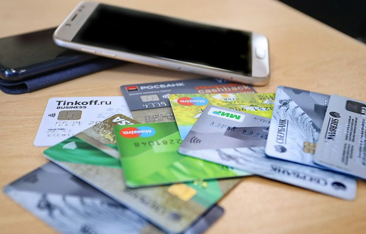 Туляков начал обманывать несуществующий банк