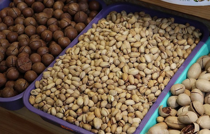 Роспотребнадзор напомнил тулякам о полезных свойствах орехов