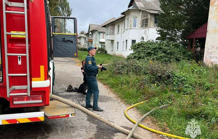 В поселке Брусянский Узловского района произошел пожар в жилом доме