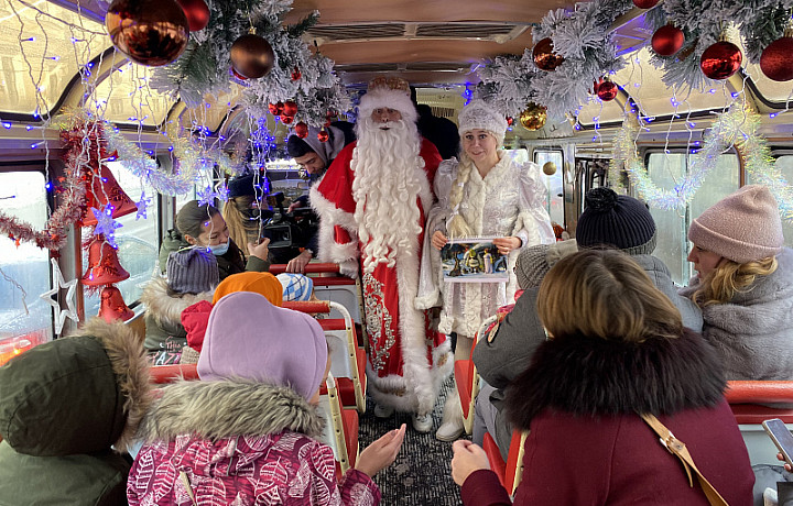 В Туле пройдут детские елки и путешествия на ДедМоробусе