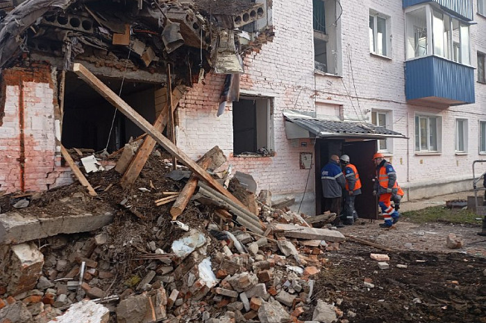 Обрушение жилого дома после взрыва в Куркино: что сейчас происходит на месте ЧП