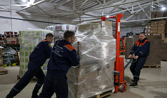 По поручению Дюмина в Оренбургскую область отправили гуманитарную помощь