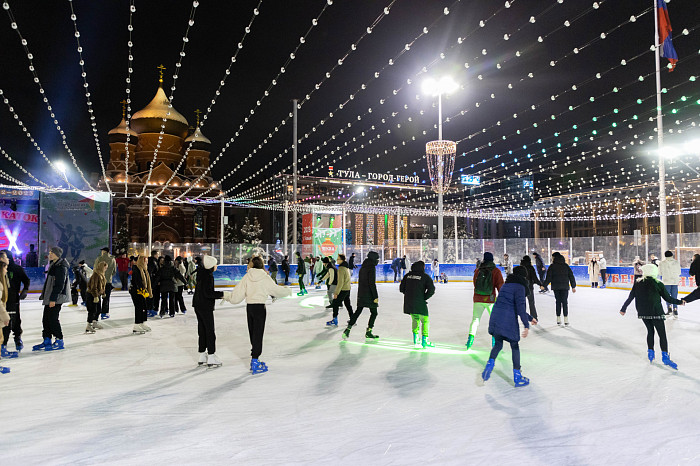 В Туле открылся Губернский каток: фоторепортаж