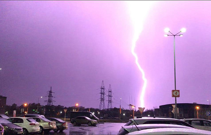 МЧС предупредило о граде и грозе в Тульской области в ночь на 28 июля