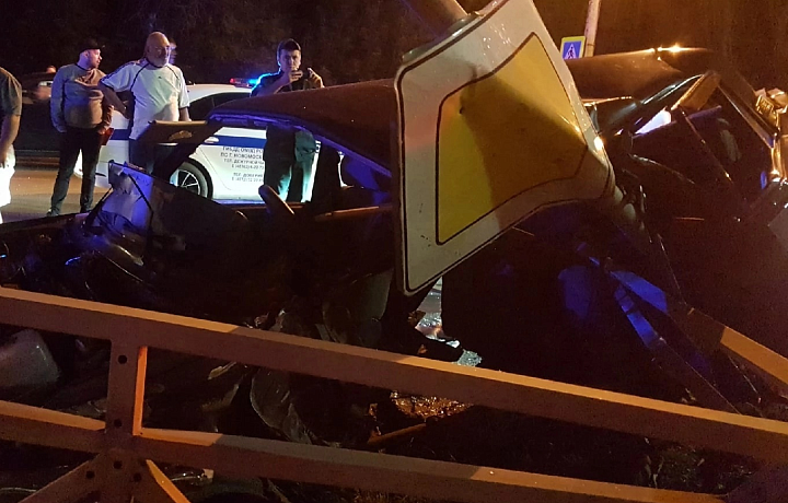 Водитель автомобиля «ВАЗ-21074» скончался после ДТП в Новомосковске
