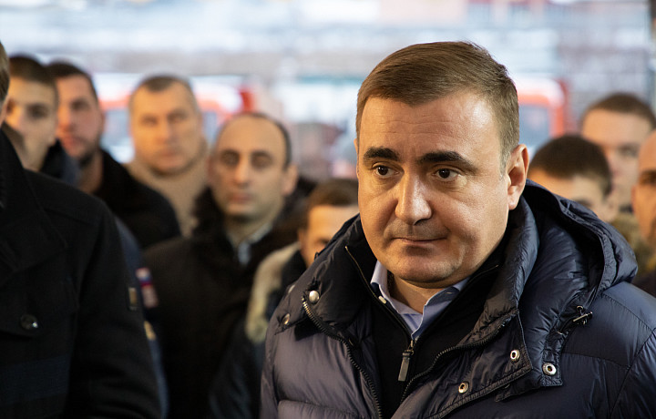 Губернатор Дюмин поздравил туляков из Славного с Днем поселка