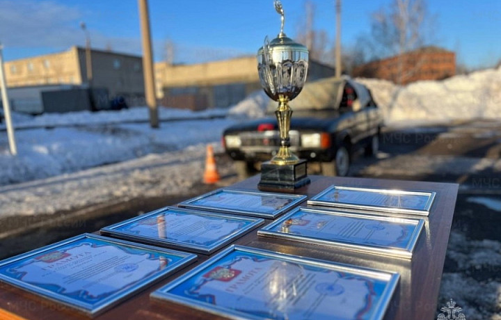 В Тульской области выбрали лучшую команду спасателей по ликвидации последствий ДТП