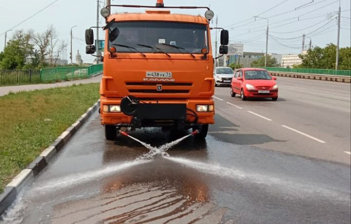 С улиц Тулы за сутки убрали 66 кубометров смета