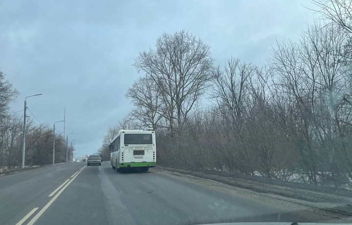 На Щекинском шоссе в Туле вновь сломался автобус